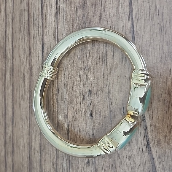 Bracelet  - Fancy Jewelry,  purchased in Macy's.  Never worn. - Picture 2 of 5